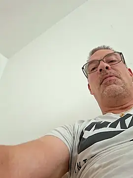 Mikadu95 Live XXX-Chat