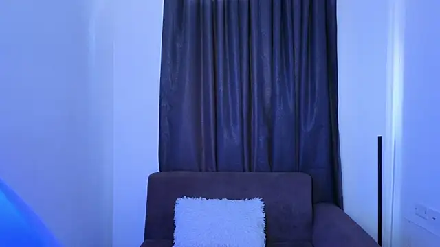 sexyladyy_ Adlı Modelin Canlı XXX Sohbeti