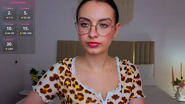 Real_cutie1 Adlı Modelin Canlı XXX Sohbeti
