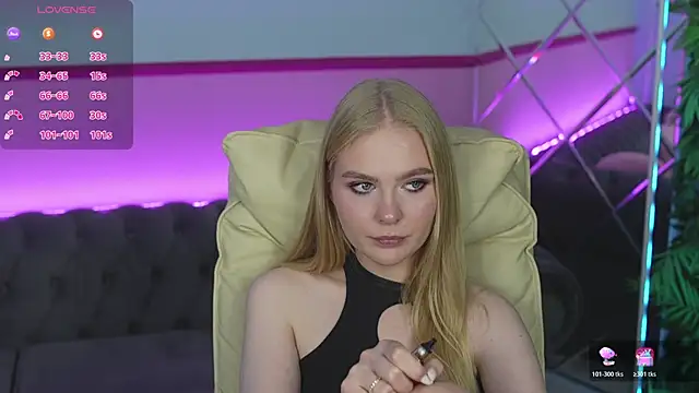 LeylaReeds' Live XXX Chat