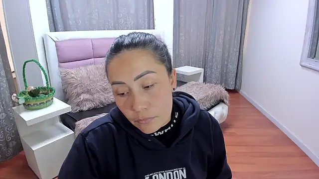 gaby_trent's Live XXX Chat