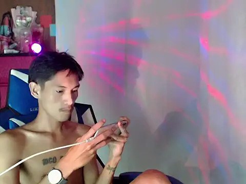 XXX chat uživo modela riks_tyler