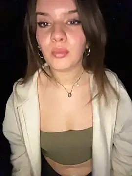 HotYasmin- Live XXX-Chat