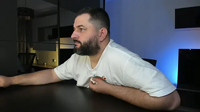 Chatroom XXX en direct de DravenPeak