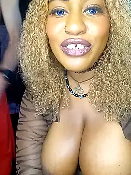 Chatroom XXX en direct de AmazonianMistress