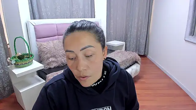 gaby_trent Adlı Modelin Canlı XXX Sohbeti