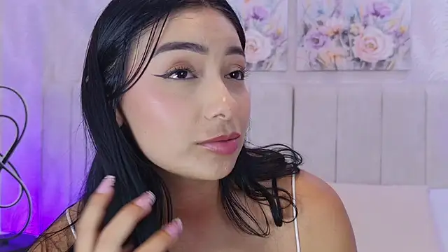 MeganCruzGB's Live XXX Chat