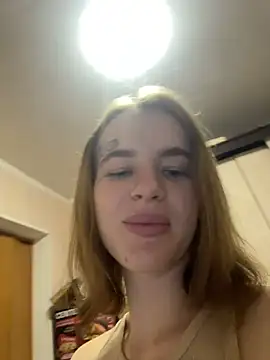 LeinaWoluers' Live XXX Chat