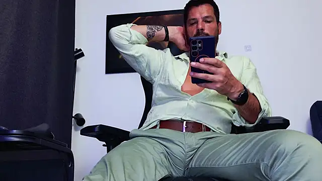 Chat XXX ao vivo de ChrisKox
