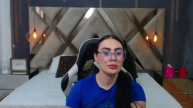 MartinaaFit's Live XXX Chat