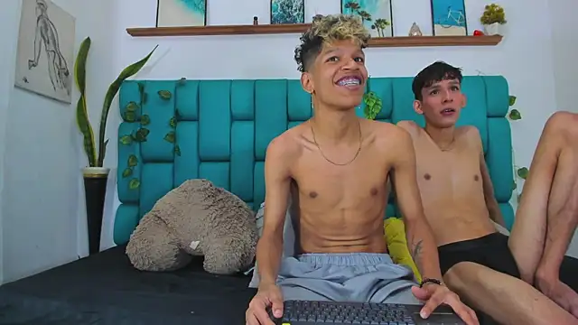 Онлайн чат XXX Dirty3someGuys