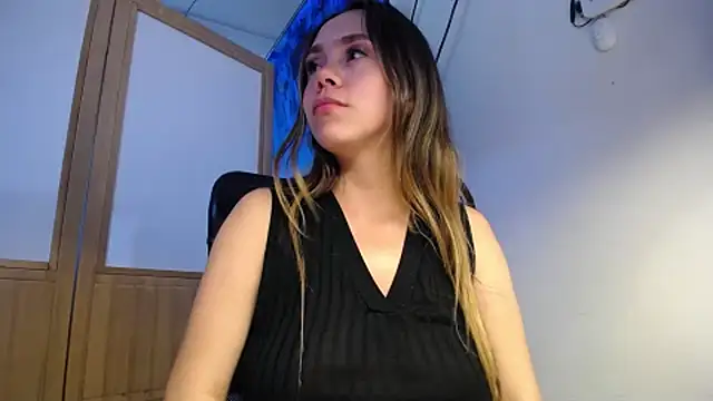 Chat +18 de Sara_Harris7 ao vivo