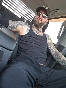 แชท XXX สดของ Beardedtattood