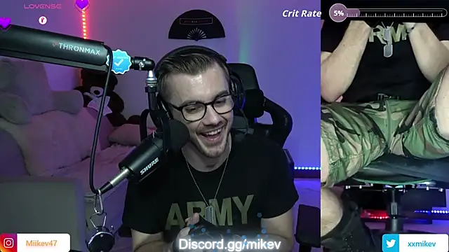 Mikev Live XXX Chat