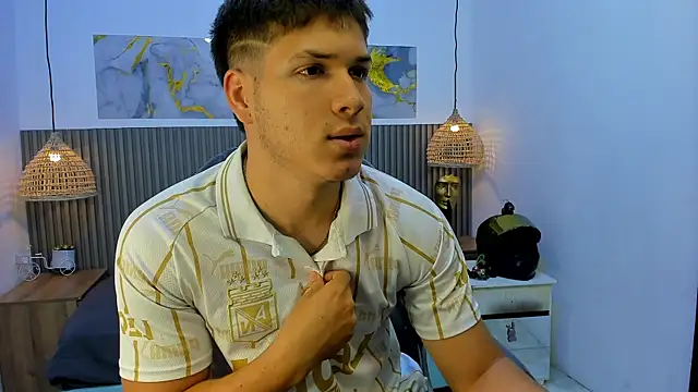 AlessandroFranco Chat XXX in diretta