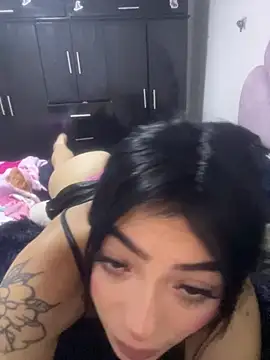 Chat +18 de DAKOTA_SAKURA ao vivo