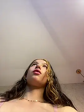 aly_16's Live XXX Chat