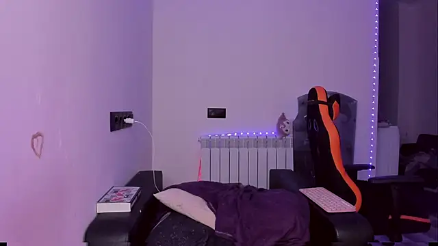Lyricca Adlı Modelin Canlı XXX Sohbeti