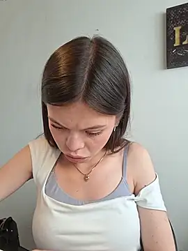 _Isabella-7 – Naživo XXX chat