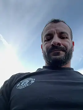 TattooGuy88: απευθείας συνομιλία ΧΧΧ