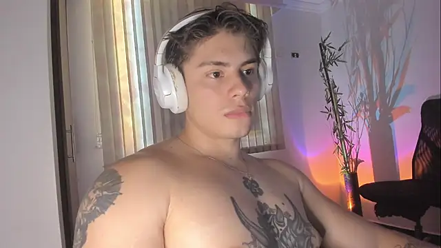 Chat +18 de Giordano_Russo ao vivo