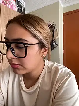 Miabonnett_'s Live XXX Chat