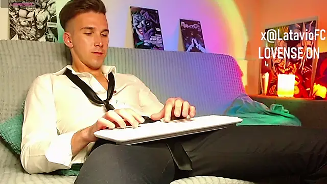 Midnighter_ Live XXX Chat