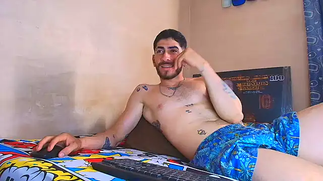 Thomass00 Adlı Modelin Canlı XXX Sohbeti