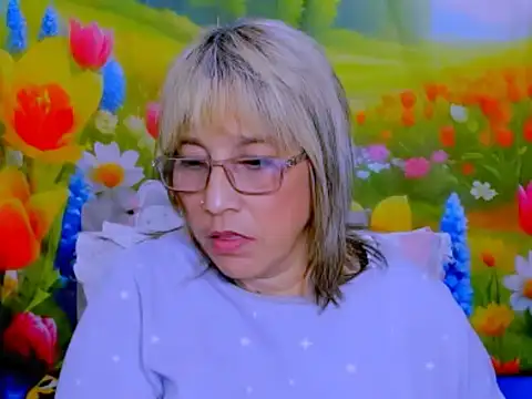 indianroxy's Live XXX Chat