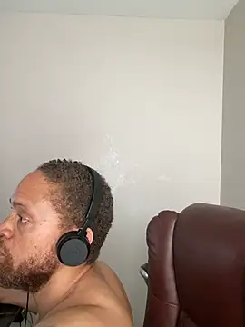 Chatroom XXX en direct de Fathero1time