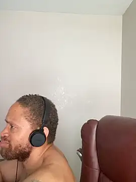 Fathero1time Adlı Modelin Canlı XXX Sohbeti