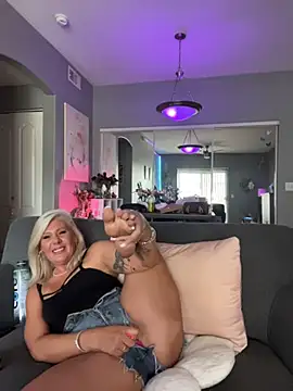 Czat XXX na żywo – Lexi_Shocker