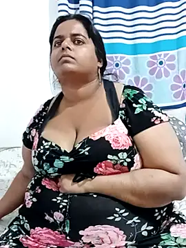 Chat +18 de SusanaEshwar ao vivo