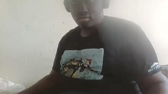 Chat +18 de KIngAtlasMensah ao vivo