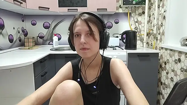 Saranade Adlı Modelin Canlı XXX Sohbeti
