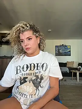 Georgiafox Adlı Modelin Canlı XXX Sohbeti