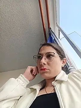 Mia_Love-3 Adlı Modelin Canlı XXX Sohbeti