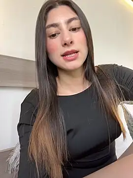 evelyn_hills' Live XXX Chat