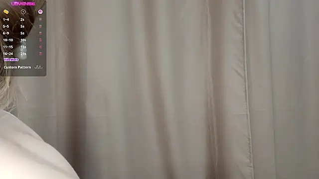 LeslieShay's Live XXX Chat