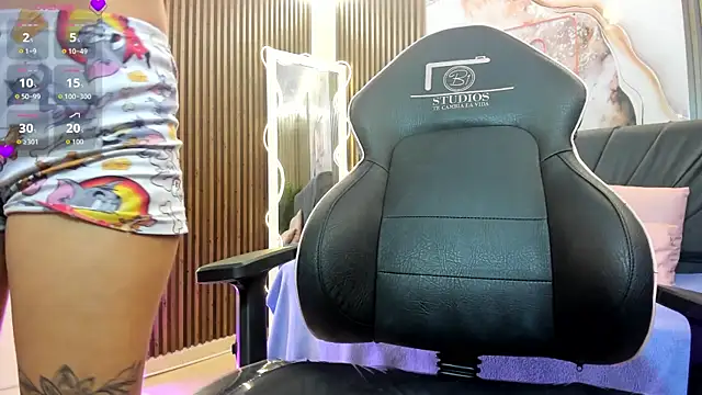 XXX chat uživo modela Jenner_tay