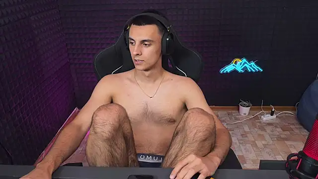 Hols_20 Chat XXX in diretta