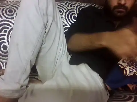 lucknowguyn Live XXX chat