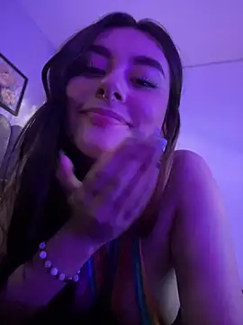 cute__cherry_'s Live XXX Chat