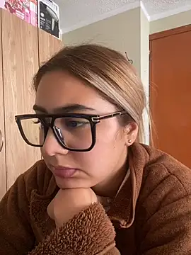 Živý XXX chat Miabonnett_