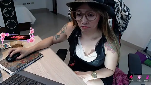 pink-2022 – Live XXX-chat