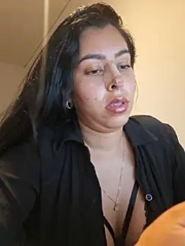 Luianna live XXX chat