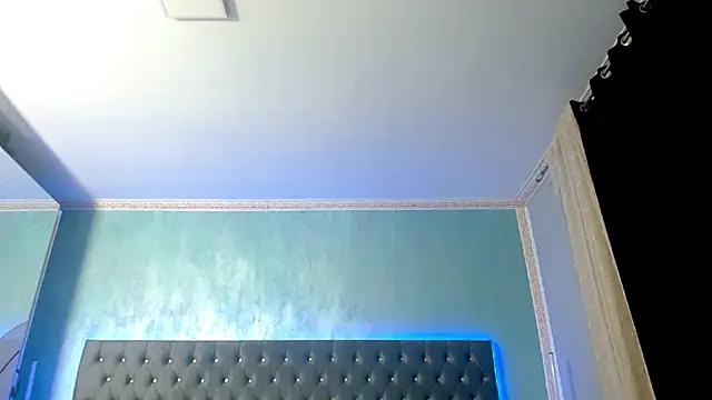 LaraLanee's Live XXX Chat