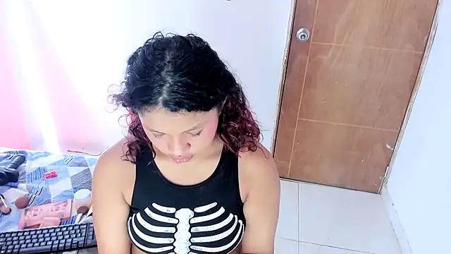 Emily_Coper18 live XXX chat