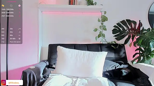 ariana_fitl_'s Live XXX Chat