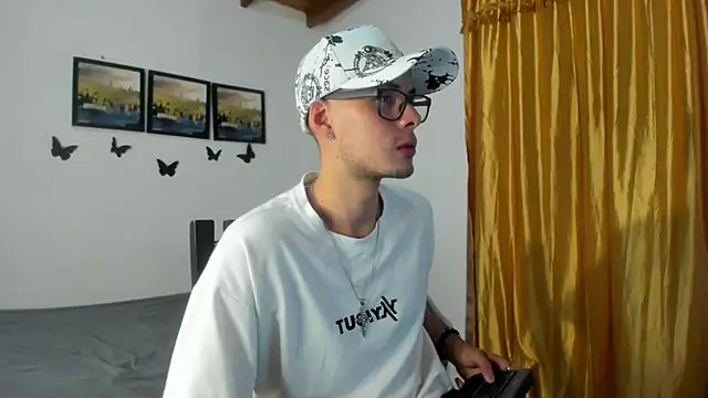 แชท XXX สดของ Vlad__night